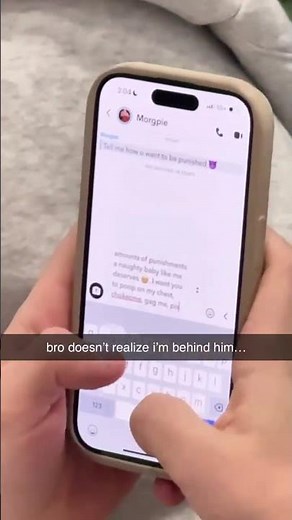 Caught this WEIRDO in the gym 😭...