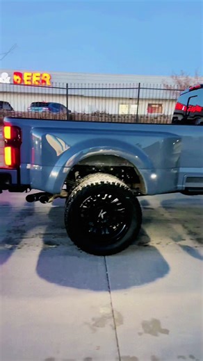 Exploring the Ford F450 Platinum Dually Features