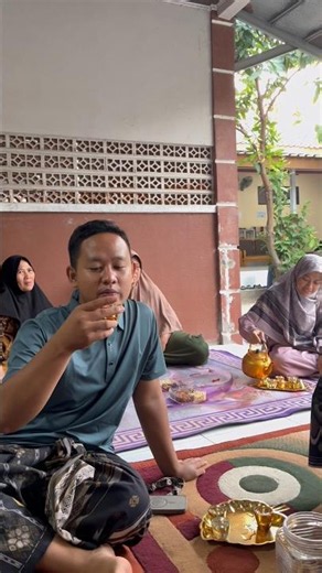 Drinking Zamzam water #shorts #epanchannel #minivlog