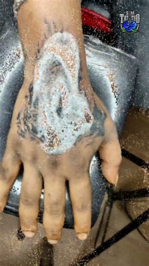 Skull tattoos lover ☠️👻....#skulltattoos #handtattoo #3skulltattoo #eviltattoos #eviltattooboys