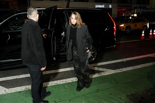 What is Cara Delevingne's net worth? Model's $7 million mansion in LA caught on fire