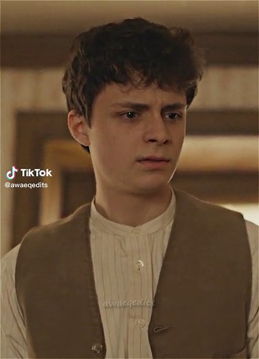 Should I Marry Her? | Anne with an E and Gilbert Blythe Kiss Scene