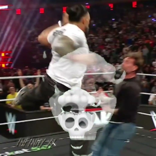 CM PUNK VS ROMAN REINGS EPIC MATCH 🥵🥶