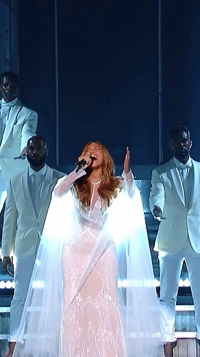 Beyoncé performing “take my hand, precious lord” live at the Grammys in 2015 #grammys #takemyhandpreciouslord #beyoncé #beyonceknowles #bey #grammysawards | Videofbeyonce ✨💛