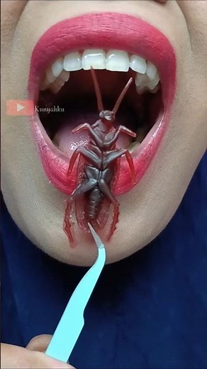 ASMR Eating | Crunchy Food with "Cockroach Candy" #short #shorts 1283