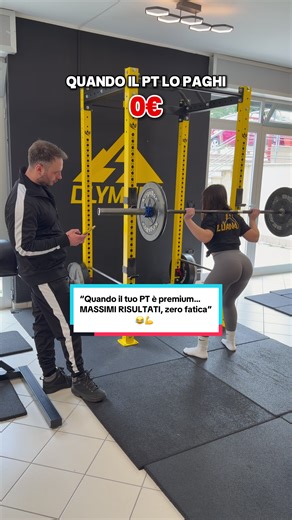 “Quando il tuo PT è premium… MASSIMI RISULTATI, zero fatica” 😂💪 #personaltrainer #allenamento #gym #fitness #workout