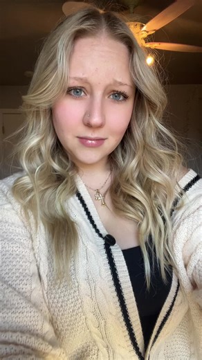 bella rose (@bella_k7)’s videos with original sound - Sophia