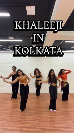 AAKRITI GANDHI | Khaleeji Workshop in Kolkata was about laying the foundation for a deeper understanding that when we engage with a form from any culture,... | Instagram