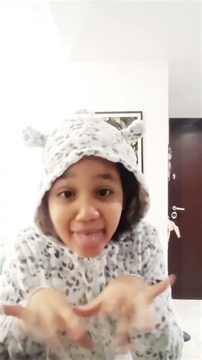 mini dance en pyjama