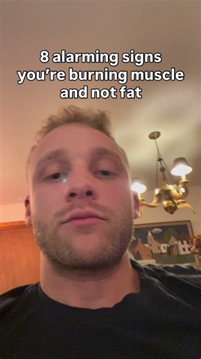 Not all weight loss is actually healthy… If the scale is dropping but you’re losing muscle instead of fat, your body is waving a red flag 🚩 Here are 8 warning signs you’re breaking down muscle, not burning fat: 1️⃣ You’re smaller, but stubborn fat hasn’t budged. 2️⃣ You feel wrecked after workouts and take longer to recover. 3️⃣ Belly fat won’t go, and your progress has stalled. 4️⃣ You’re doubling down on cardio but still look “soft.” 5️⃣ You’re eating under 1800 calories, and nothing’s happen