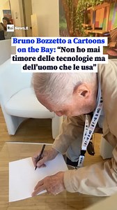 Il grande autore, disegnatore e regista italiano Bruno Bozzetto a Cartoons on the Bay per la presentazione del suo nuovo cortometraggio Rossi Boomer, un progetto che diventerà una serie, così ha annunciato il direttore artistico e direttore di Rai Kids, Roberto Genovesi, durante l'evento. “Un progetto dedicato alla famiglie”, ci tiene a sottolineare Bozzetto che, con il figlio Andrea Bozzetto - che ha rilanciato nel 2007 lo studio di animazione Bozzetto chiuso all'inizio del 2000 proprio per l'a
