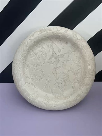 Stencil-Magic ✨ Mit einer Cricut-Schablone wird aus plain einfach premium. @anika.windhausen #cricut #cricutyourideas #cricutmade #diyprojects #cricutforbeginners #cricutjoyxtra