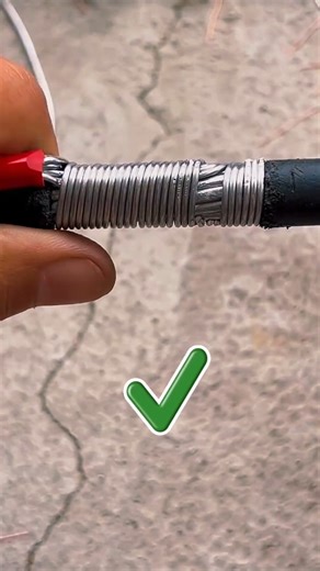 Secure electrical splice using wire wrapping. #diy #reallifehacks #diyideas #electrical