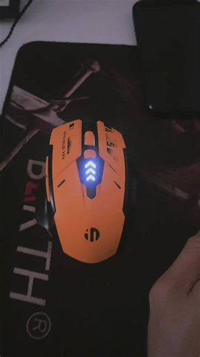 Upgrade your workspace with our Wireless Mouse — smooth, silent, and super responsive! 🖱️✨ Say goodbye to tangled wires and hello to seamless productivity. ✔️ Fast & stable connection ✔️ Ergonomic grip for all-day comfort ✔️ Silent click – perfect for work-from-home moms & night owls ✔️ Long battery life Perfect for office work, school tasks, gaming, or editing on the go. Lightweight, portable, and designed to match your hustle! 💻🚀 Click smarter. Work better. Move freely. #WirelessMouse #Work