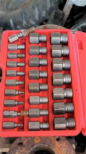 25-piece multi-spline screw extractor set #screwextractor #hardwaretools #tools #powertools #shorts