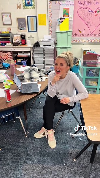 How do you spell Mickey Mouse? 🐭 #mickeymouse #elementaryteachers #weekend #mickeymouseclubhouse