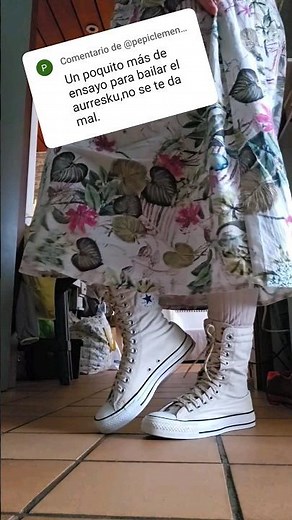 sacrilegio al aurresku (danza típica vasca) 😅