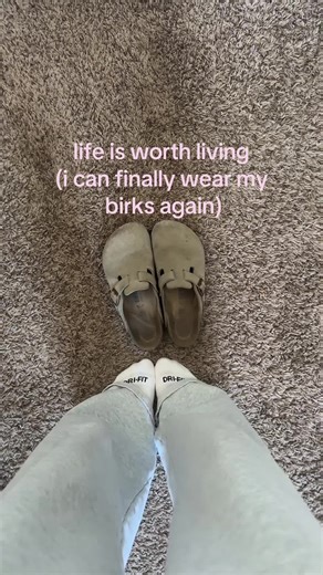 cant wait to wear my summer birks 🥹 #spring #birkenstocks