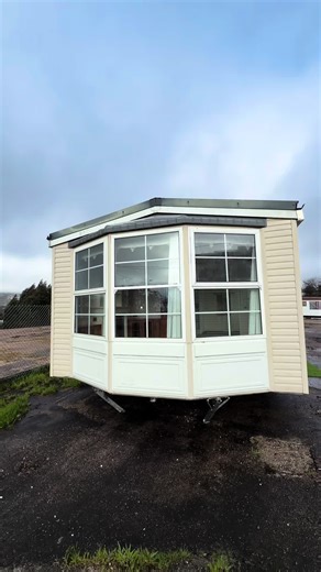 GREEN VILLAGE STACARAVANS NEDERLAND 🇳🇱 🏠 ⚠️ BELANGRIJKE MEDEDELING: Wij zijn een importbedrijf met een fysieke showroom. Niet alle modellen zijn beschikbaar in onze showroom — wij beschikken uitsluitend over showmodellen om te bezichtigen. 📘 Catalogus: www.greenvillagemobilehomes.com ✅ Wereldwijde levering ✅ Levering door heel Nederland 🇳🇱 ✅ Levering naar eilanden ook mogelijk 📍 ADRES: Straat: Coolsingel Postcode: 3012 AG Stad: Rotterdam 📞 CONTACT: Hallo! Neem alstublieft contact met mij