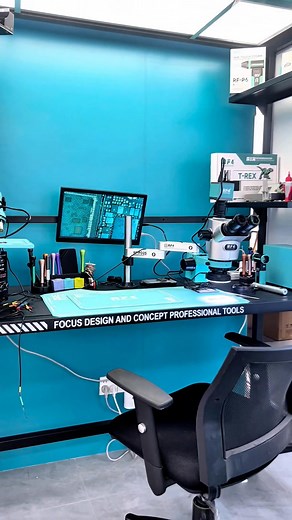 #RF4 Professional Maintenance Workbench🔥 Finally, a workbench built for how you repair! Tailored to optimize workspace layout, boost efficiency, and fit all professional maintenance needs 🔧 💪 Why Pros Love It:⚡ No-fuss assembly: Slashes setup time & effort – you’ll be working in minutes, not hours;🏋️ Rock-solid structure: Reliable load-bearing keeps tools/equipment steady, zero wobble mid-repair;🧰 All accessories included: Monitor pole, computer tray, and 6 tool storage trays – every zone o