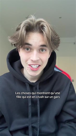 Signes d'un crush : Comment une fille montre son intérêt