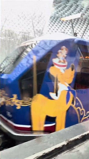 [CAAS] [New Disney Ads!] 02-18-20 passing by at the waterfall