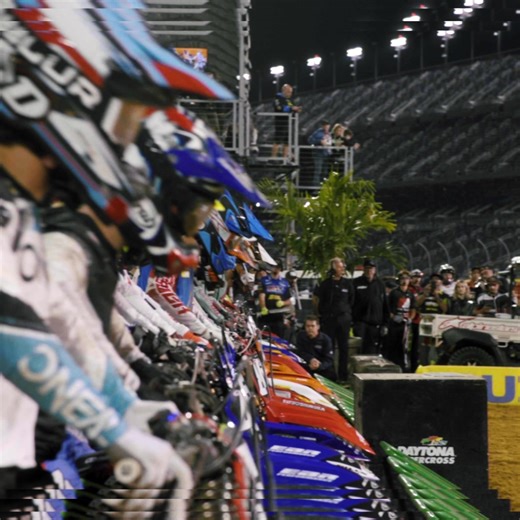 Watch Supercross’s biggest names fly through the air and battle at DAYTONA! | Daytona International Speedway
