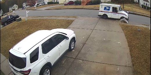 Video shows USPS mail carrier crashing into mailbox