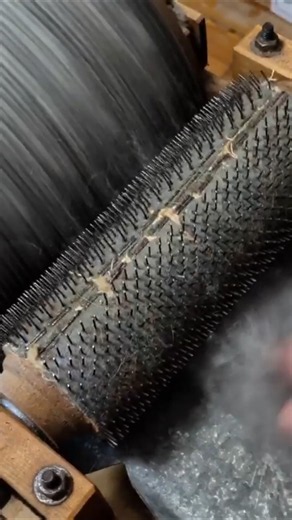 Drum Carding Raw Icelandic Wool into Sock Roving!