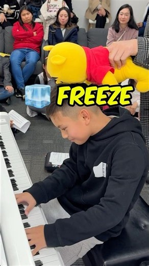 Freeze and Go CRAZY Piano Challenge!🤯🎹#piano #pianochallenge #classicalmusic #musicteacher #music
