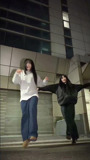 Do the dance 🐈‍⬛ #UNIS #유니스 #NANA #나나 #YUNHA #방윤하