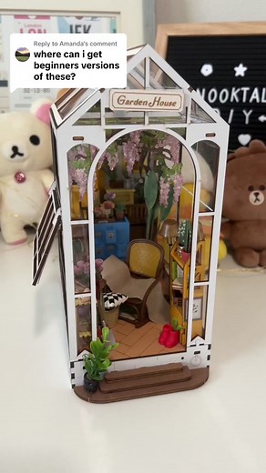 Replying to @Amanda my favorite book nook for beginners! #booknookdiy #diycraft #miniaturediy #relaxing #asmr