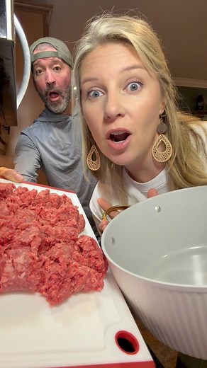 EASY Hamburger Helper! 😋 #CalebandHeather #couple #marriage #funnyvideos #food #recipe #cooking #foryouシpage | Caleb Heather Tyler