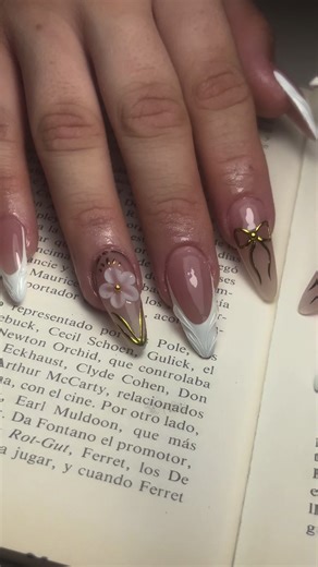 Nail Art Tutorial: Creative Designs and Techniques