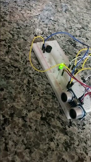 Sensor de presença com buzzer e LEDs com Arduino
