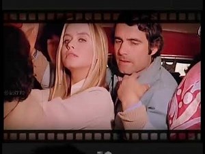 【TikTok】満員車両でキスw