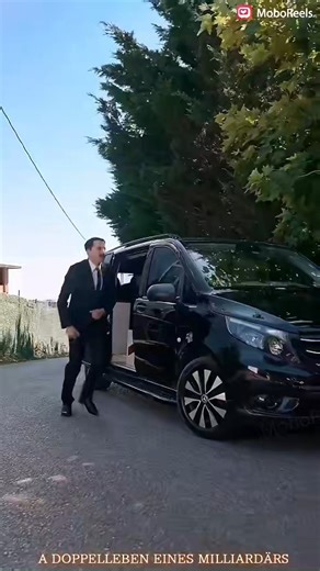 "👉Die vollständige Folge anzeigen: https://eng.moboreels.com/JHnzO/478733 #MoboReels #478733 &12 🌟heiratet den geheimen milliardenschweren CEO. Welches Liebesfeuer wird zwischen ihnen entflammen?🌹🌹🌹" | Web-Kurzserie TV