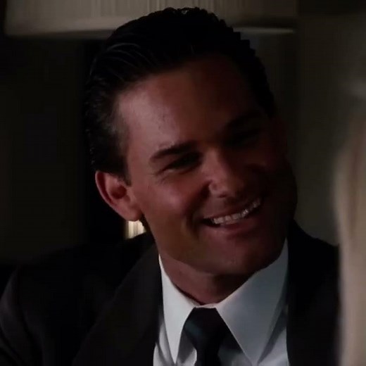 Tequila Sunrise (1988) Cute Kurt Russell & Michelle Pfeiffer scene. I don’t own the rights.