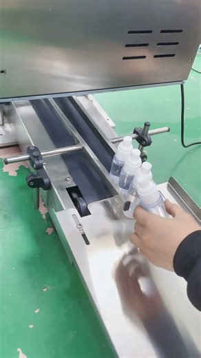 Desktop cap screwing machine #fillingmachine
