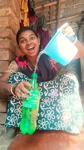 Survival Skills: easy methood saving water transfer to bottle#camping#bushcraft#water#smart😓🤦😅