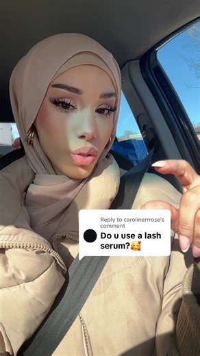 Natural Lash Growth Tips with Castor Oil