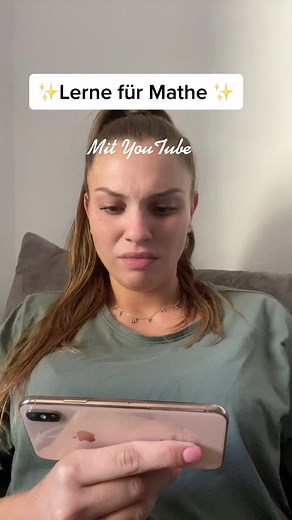 Immer erst alleine probieren, klappt es nicht, dann mit @simpleclub - Die Lernapp, die haben mich damals trozdem gerettet Mama 😭😂 #maghrebunited🇩🇿🇲🇦🇹🇳 #marocaine🇲🇦 #maghrebia🇲🇦 #foryou #fyp #fy #foryoupage #fypシ #mama