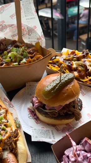 Fancy a taste of America? We got you 🤝 Head to @texas_smokeruk for a taste of the Deep South 🇺🇸 #StJamesSTACK | St James' STACK