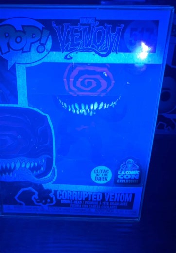 Review of Corruptor Venom Funko Pop Glow Test
