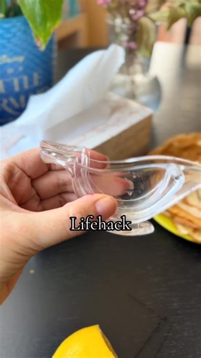 I swear this kitchen hack just changed my whole routine — I tried it once and now I can’t imagine cooking without it. Faster prep, less mess, and the kind of result that makes you feel like you’ve unlocked a cheat code for the kitchen. If you’re into smart shortcuts, this one’s a must-try. #lifehacks #lifehack #kitchenhacks #kitchen #food #homehacks #quicktips #cookingtips #fyp #viralhacks | Designer Kitchen Accessories | Facebook