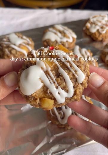 Delicious Apple Cinnamon Oatmeal Cookie Recipe