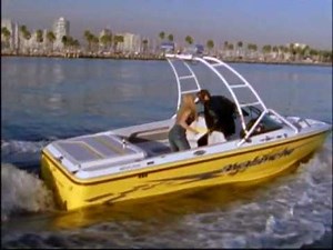 Cassie, the super spy (Natasha Henstridge) boat fight