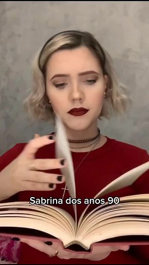 Salem de Sabrina: Cosplay e Nostalgia dos Anos 90