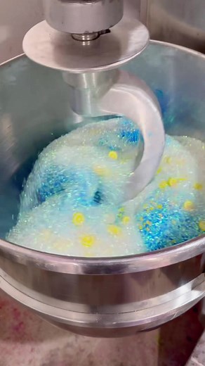 electric lemonade⚡️🍋 this slime smells so good— avail in our shop rn!!🤩