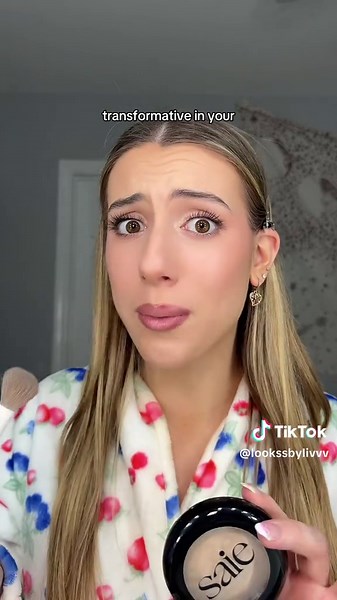 How to Use Pressed Powder for Flawless Makeup